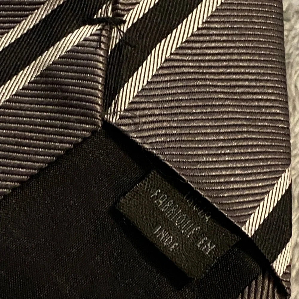 Men's Vintage Guess Premium 100% Silk tie